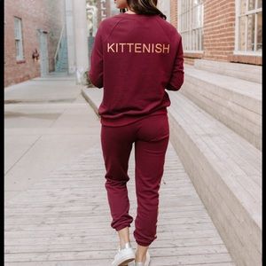 Kittenish Jessie James Decker